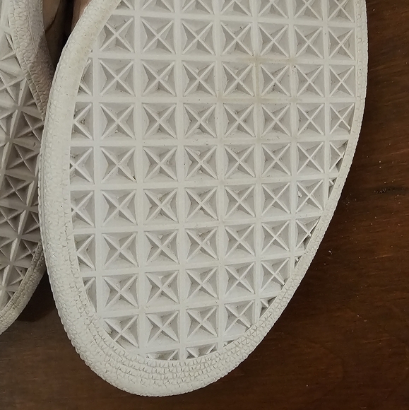 Puma Heart Hyper Peach Velvet Floral Embroidery Sneakers Women's Size 7.5 - Picture 10 of 14